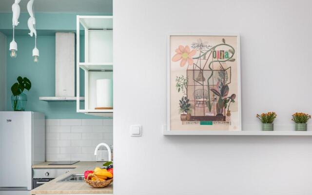 Sunny Apartments by Renters