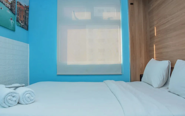 Strategic And Cozy Stay 2Br At Green Pramuka City Apartment