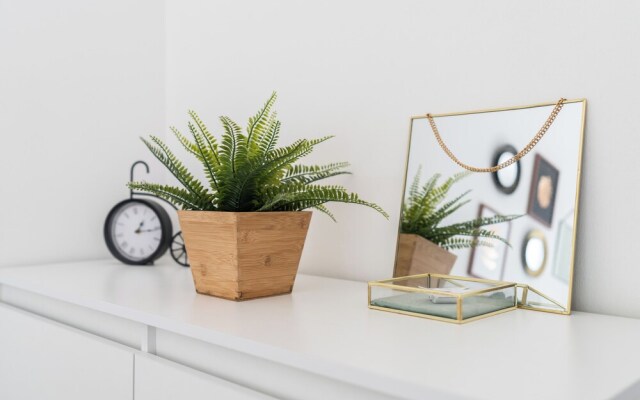 Poznan Apartment Near Old Zoo by Renters