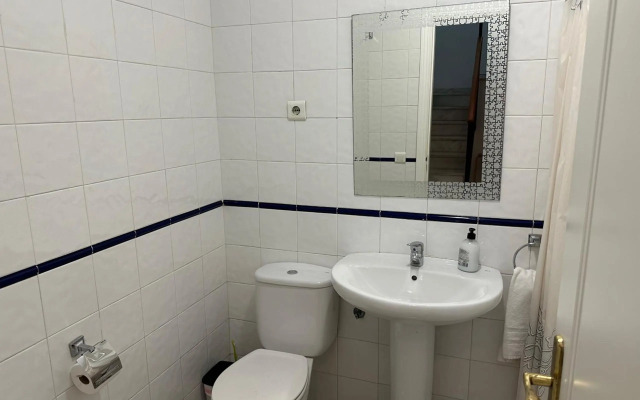 Spacious family villa Aljamar 8a