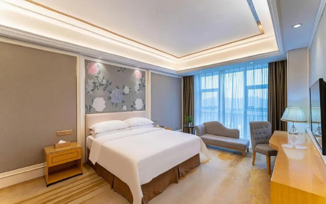 Vienna International South Railway Station