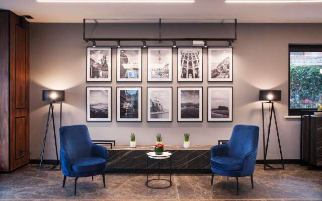 Radisson Hotel Nola Naples