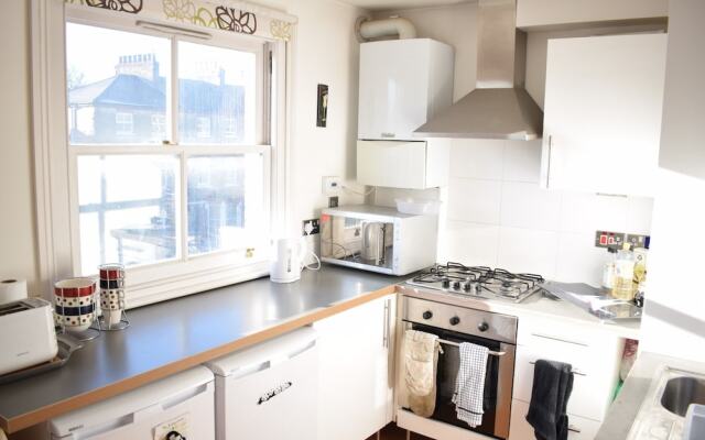 1 Bedroom Flat Sleeps 2 in Tufnell Park