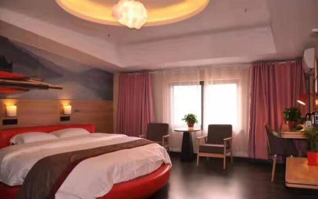 Thank Inn Hotel Anhui Fuyang Business and Trade City