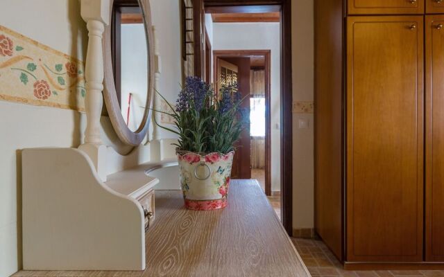 Maria's Countryside House