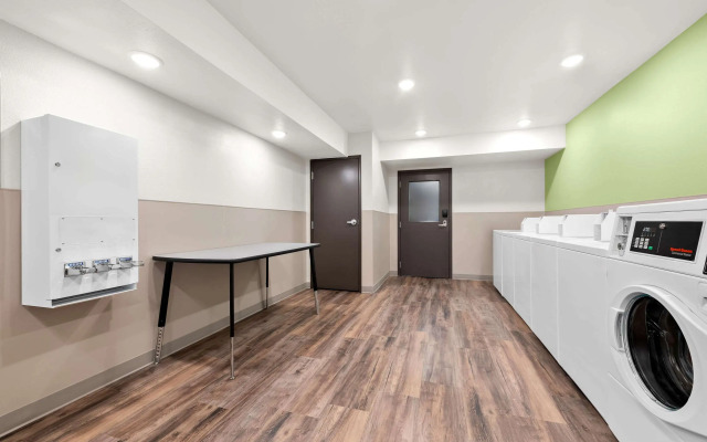 Woodspring Suites Huntsville - Research Park