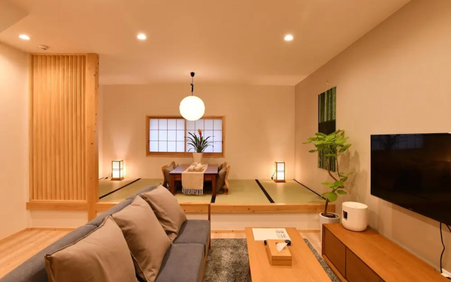 FL House Naniwachō