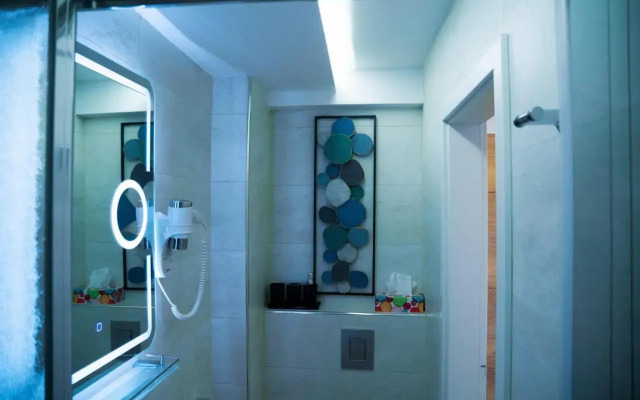 Amarru Apartments