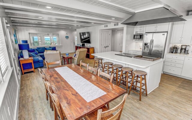 13403 Oleander Dr - Mermaid's Dream