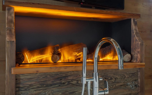 John Luxury Suites