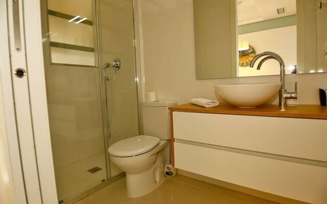 Pepper Street Apartment