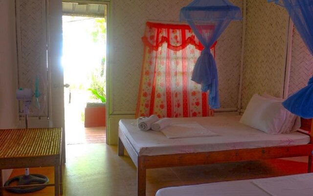 Hill Myna Beach Cottage