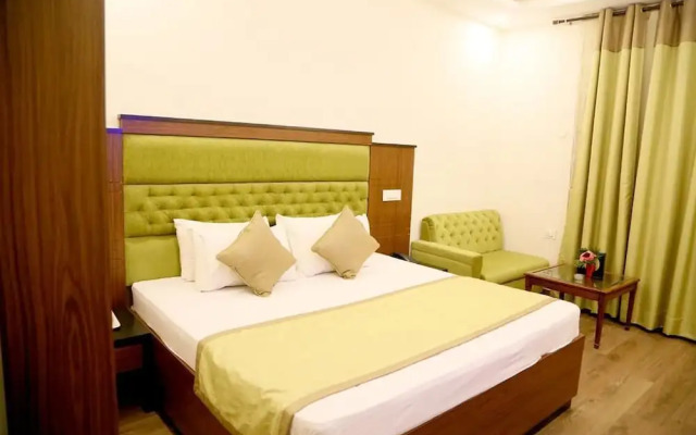 JK Rooms 130 Hotel Paras