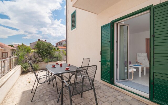 Nice Apartment in Postira With Wifi and 2 Bedrooms