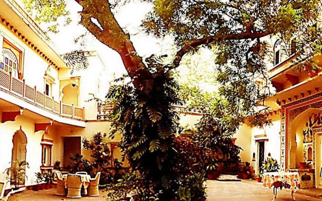 Palkiya Haveli - A Heritage Home