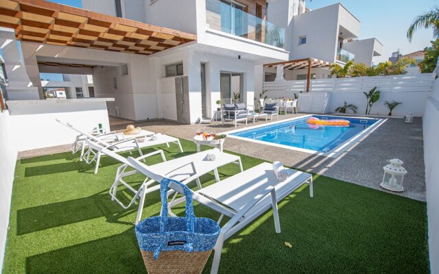 Protaras Vanilla No 5 Luxury Villa