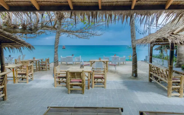 VIVA on the Beach Hotel