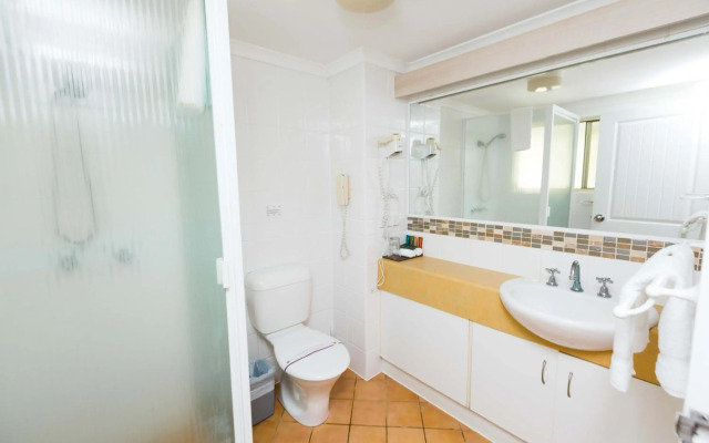 Turtle Cove Beach Resort - Adults Only