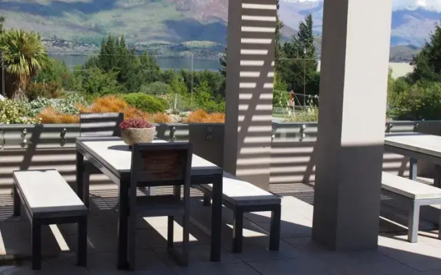 Tiritiri Lodge