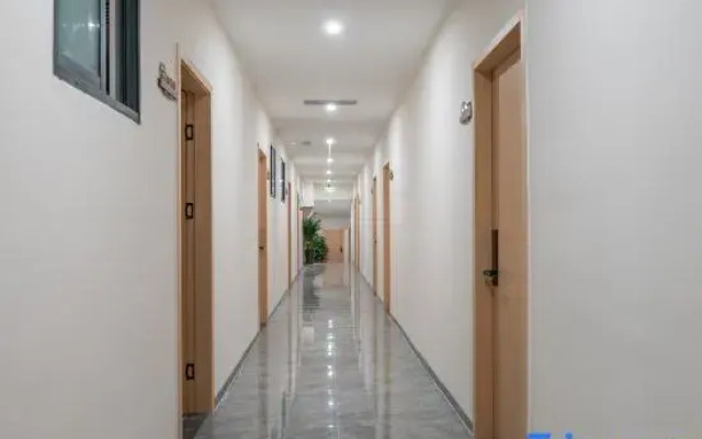 Ruyi 168 Hotel