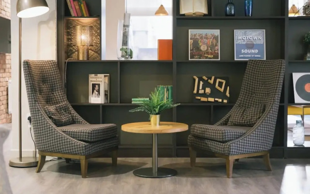 Student Only Bath Street