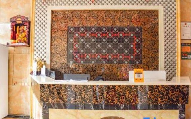 Xingyi Fuxuan Fashion Hotel