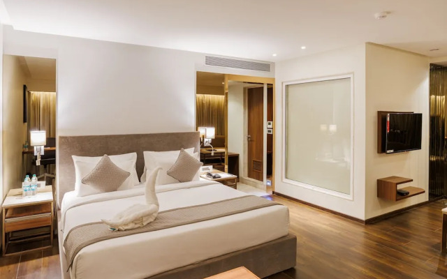 Hotel Golden Aura