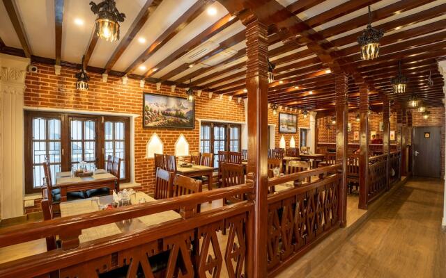 Airport Himalaya Boutique Hotel