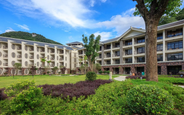 LN Dongfang Hot Spring Resort