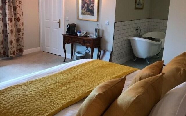 The Kirkstyle Inn & Rooms