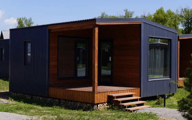 Река и Песок