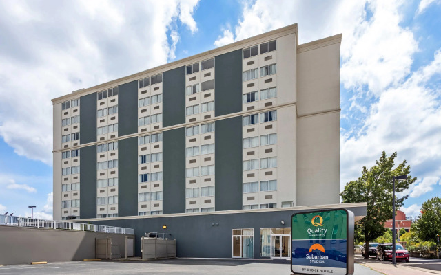 Quality Inn & Suites Charleston - Civic Center