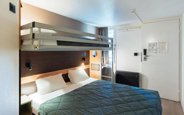 Première Classe Valenciennes Ouest - Petite Forêt