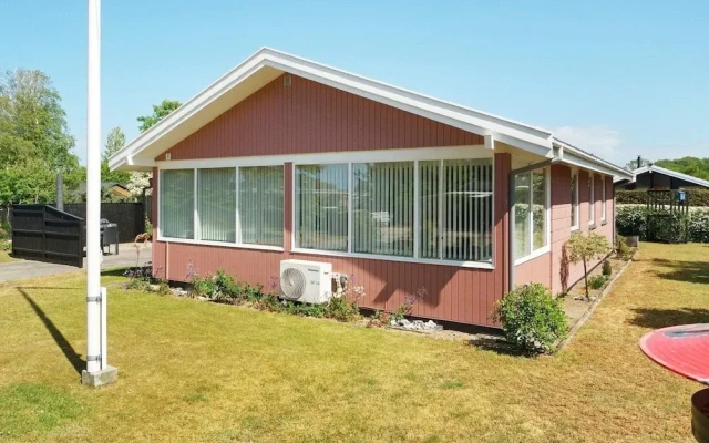 6 Person Holiday Home in Korsor
