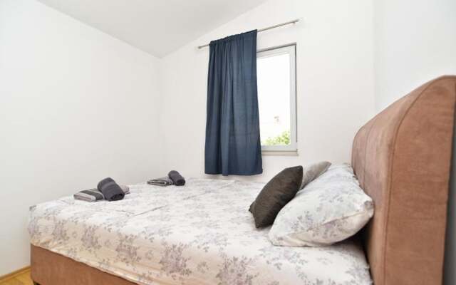 Apartments Maro