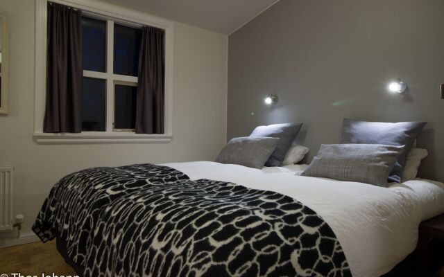 Hotel Hjarðarból