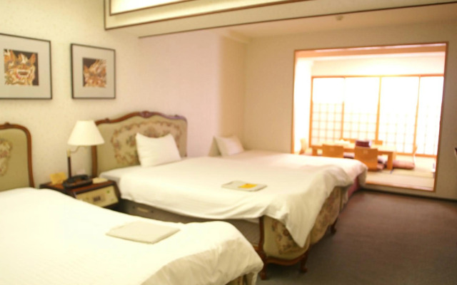 Ryukyu Sun Royal Hotel