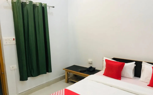 OYO 23054 Vishal Residency Barkot
