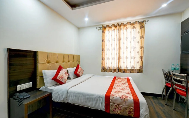 Hotel Dhwani Palace