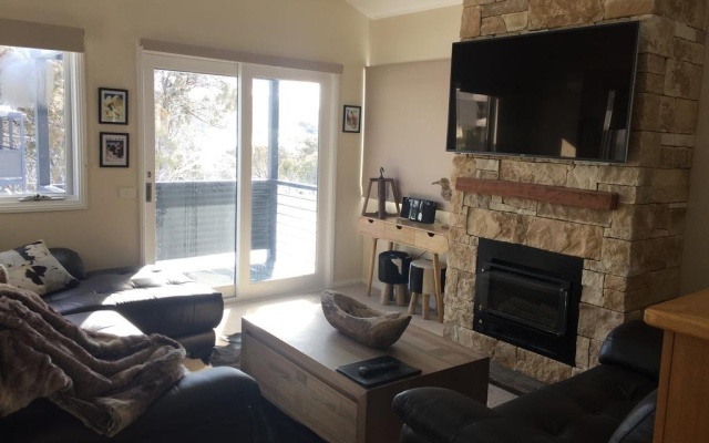 The Stables Resort Perisher - Open All Year – Guest Rooms – Perisher Valley