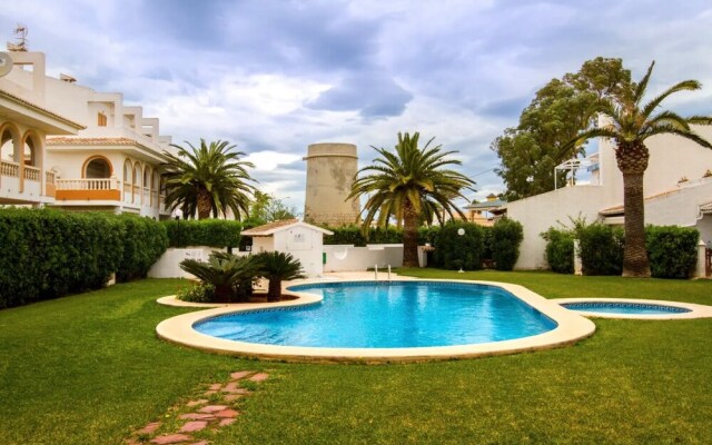 Apartment near the beach, with garden in Denia