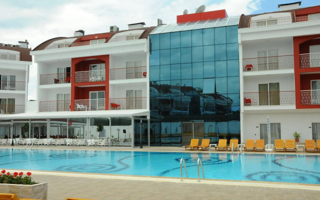 Side Legend Hotel