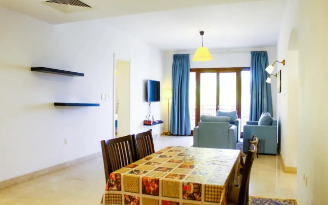 Coastal Living With Marina Views