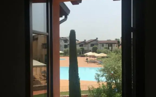 Esclusivo trilocale in residence di pregio con piscina