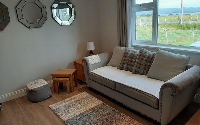 Beautiful Country Cottage Sleeps 3