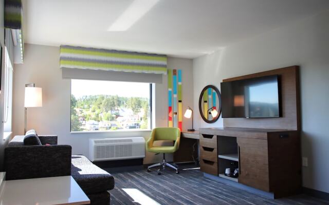 Hampton Inn by Hilton Lead