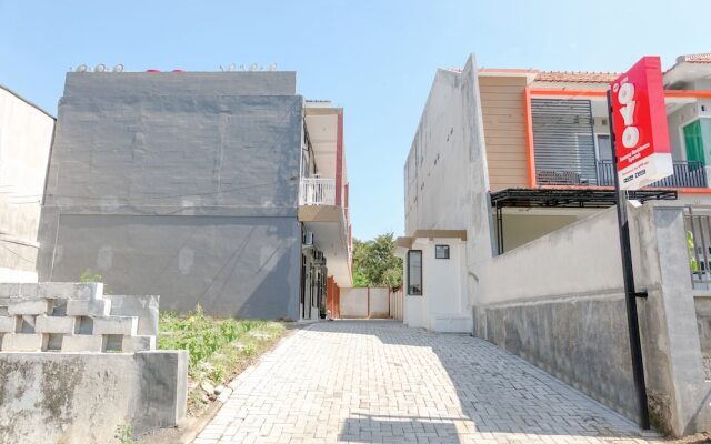 Super OYO Capital O 2798 Semeru Residence Syariah