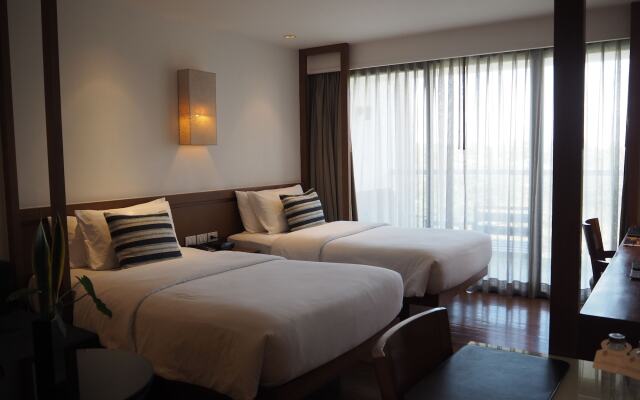 Woodlands Suites Serviced Residences