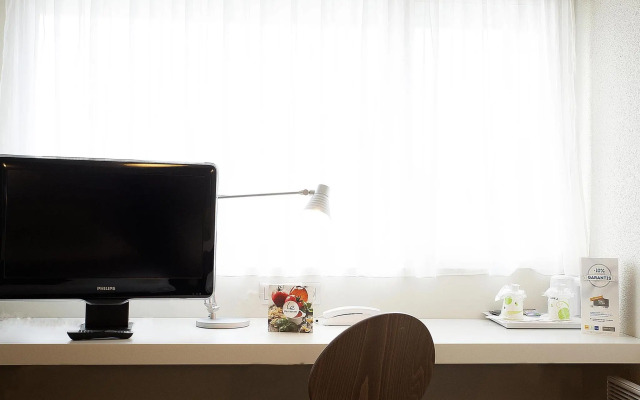 Brit Hotel Confort Dinan Taden