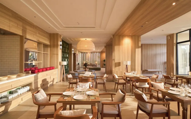 Signature By M Village Beachfront Hotel